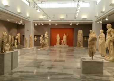 Knossos Palace - Archaeological Museum - Heraklion city Tour 