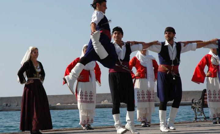 Cretan Music & Dance