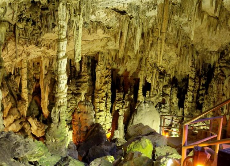 Crete Zeus Cave, Krasi Traditional Village