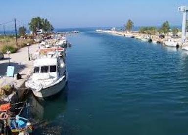 Kournas Lake - Springs of Argyroupolis