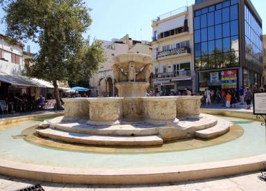 Crete: Arriving by cruise ship at Heraklion Port